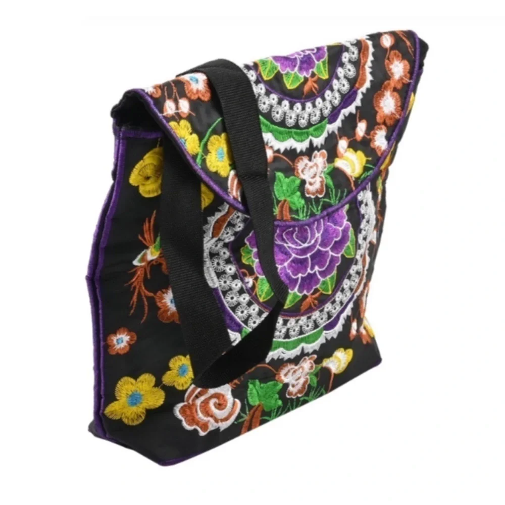 N/A floral embroidery